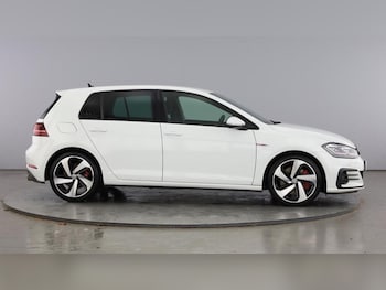 Used Volkswagen Golf 2019 for sale - 76904577: Photo