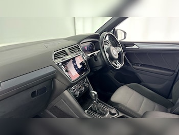 Used Volkswagen Tiguan 2019 for sale - 78804548: Photo