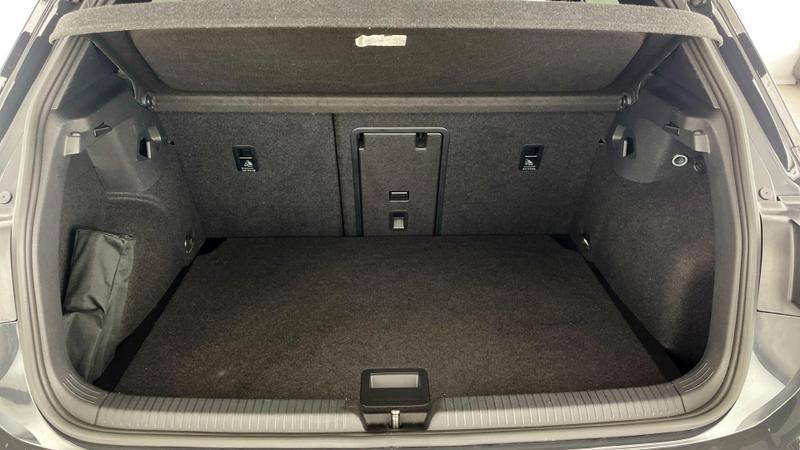 Used Volkswagen Golf 2023 for sale - 75985183: Photo 30
