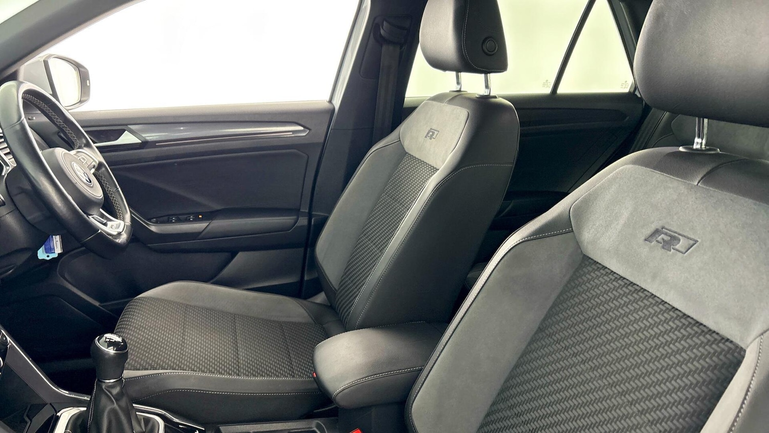 Used Volkswagen T-Roc 2020 for sale - 77802614: Photo 32