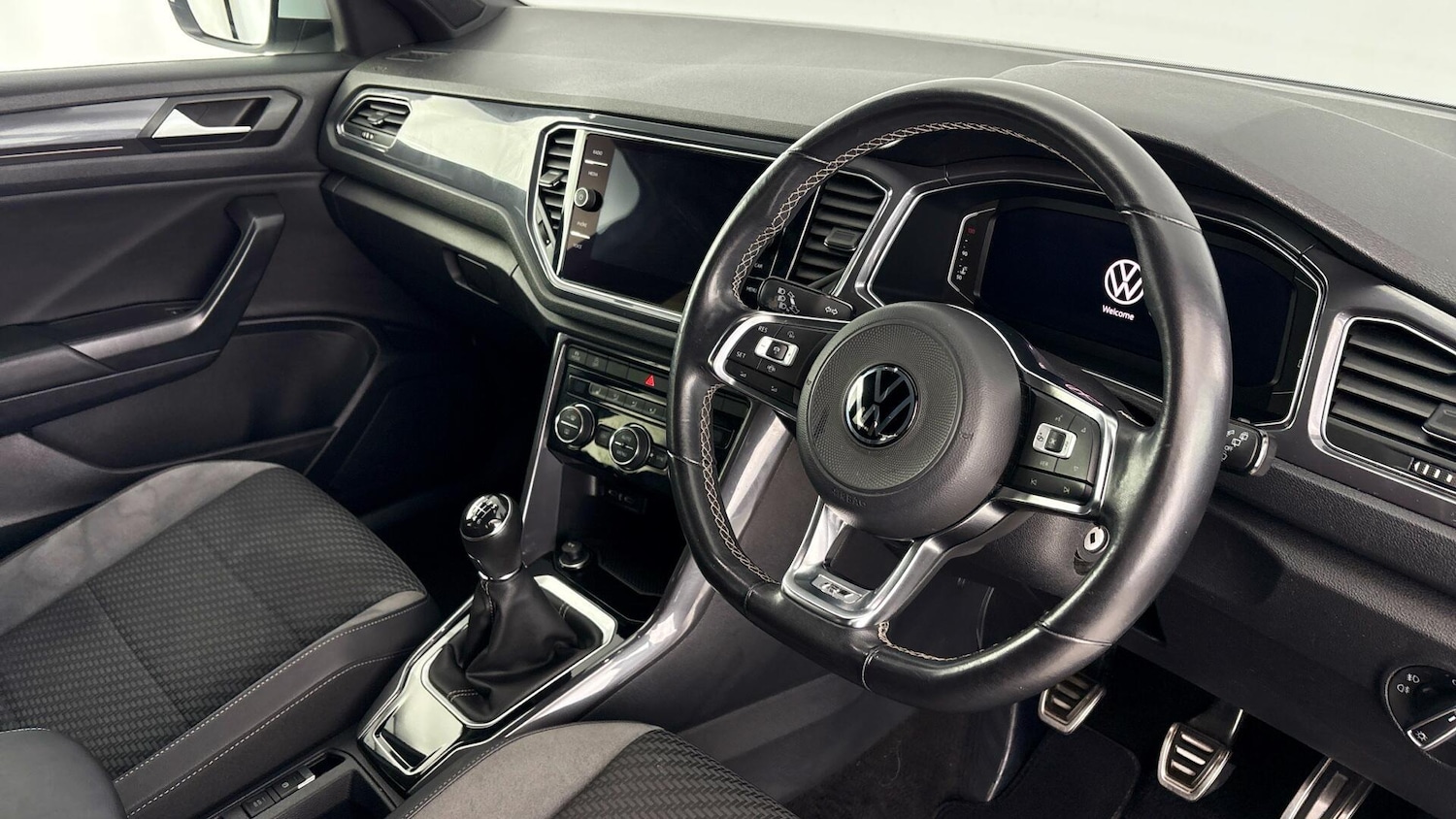 Used Volkswagen T-Roc 2020 for sale - 77802614: Photo 6