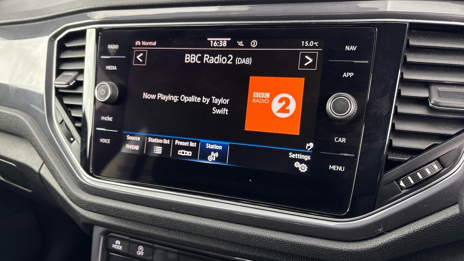 Used Volkswagen T-Roc 2020 for sale - 77802614: Photo 7