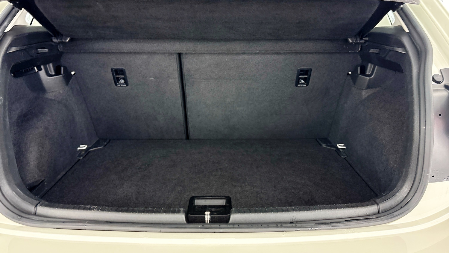 Used Volkswagen Polo 2023 for sale - 77602602: Photo 27