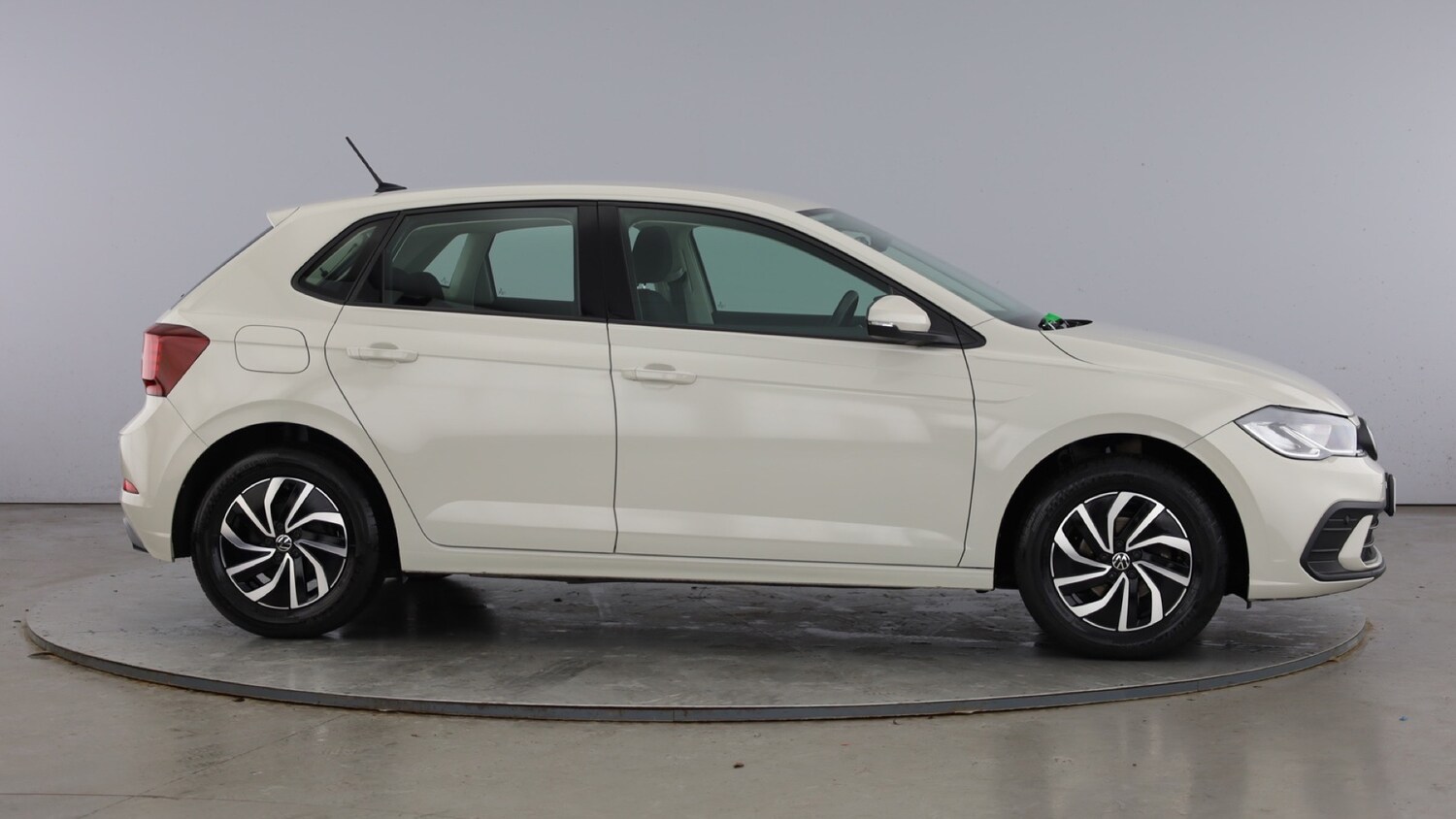 Used Volkswagen Polo 2023 for sale - 77602602: Photo 4