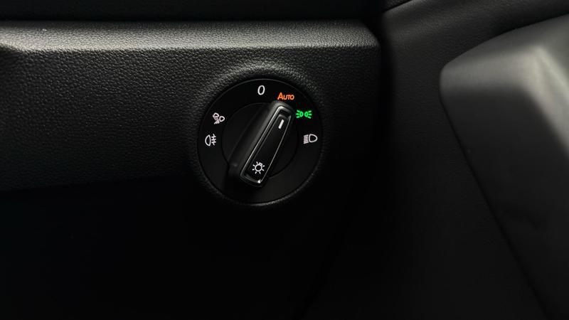 Used Volkswagen T-Roc for sale - 77447450: Photo 21