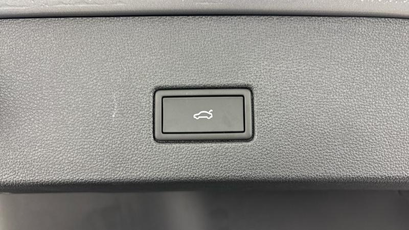 Used Volkswagen T-Roc for sale - 77447450: Photo 30