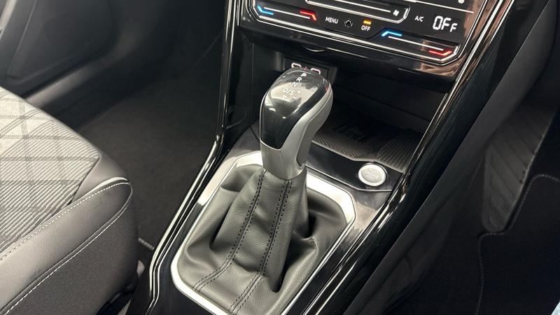 Used Volkswagen T-Roc for sale - 77447450: Photo 7