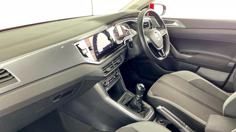 Used Volkswagen Polo 2018 for sale - 75995403: Photo 2
