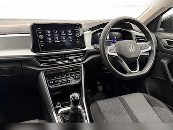 Used Volkswagen T-Roc 2025 for sale - 77881217: Photo