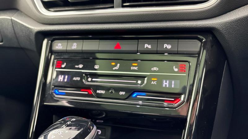 Used Volkswagen T-Roc 2022 for sale - 77001463: Photo 13