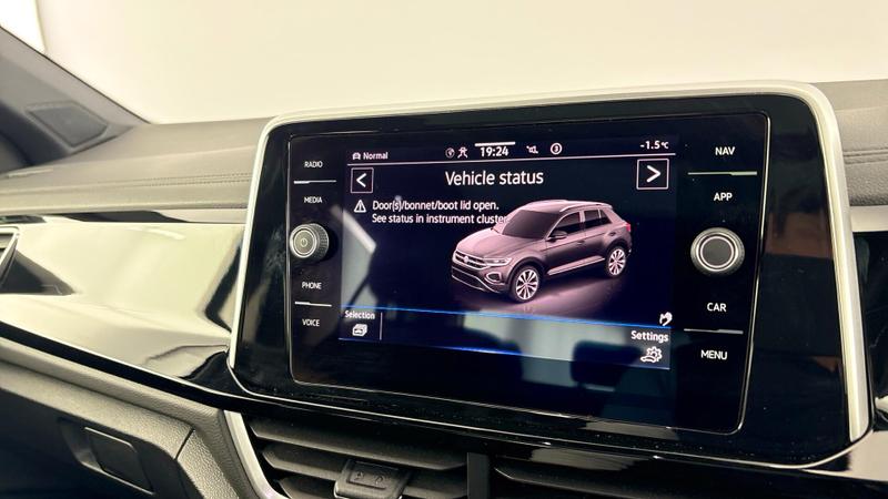 Used Volkswagen T-Roc 2022 for sale - 77001463: Photo 15