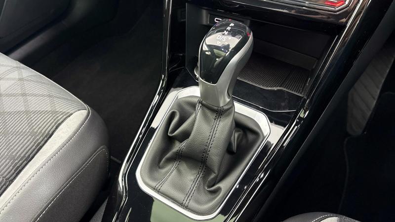 Used Volkswagen T-Roc 2022 for sale - 77001463: Photo 25