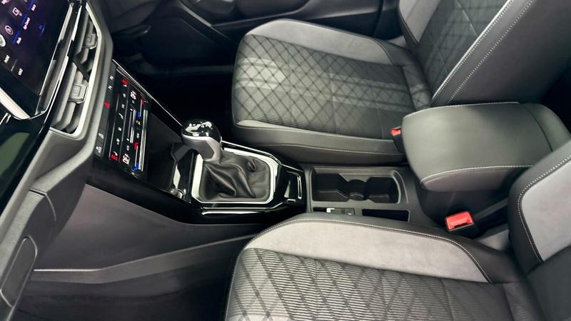 Used Volkswagen T-Roc 2022 for sale - 77001463: Photo 36