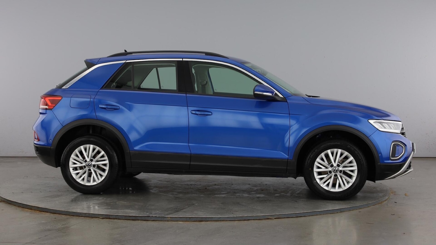 Used Volkswagen T-Roc 2022 for sale - 77602569: Photo 4