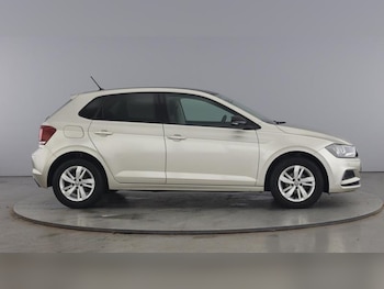 Used Volkswagen Polo 2019 for sale - 76079760: Photo 4
