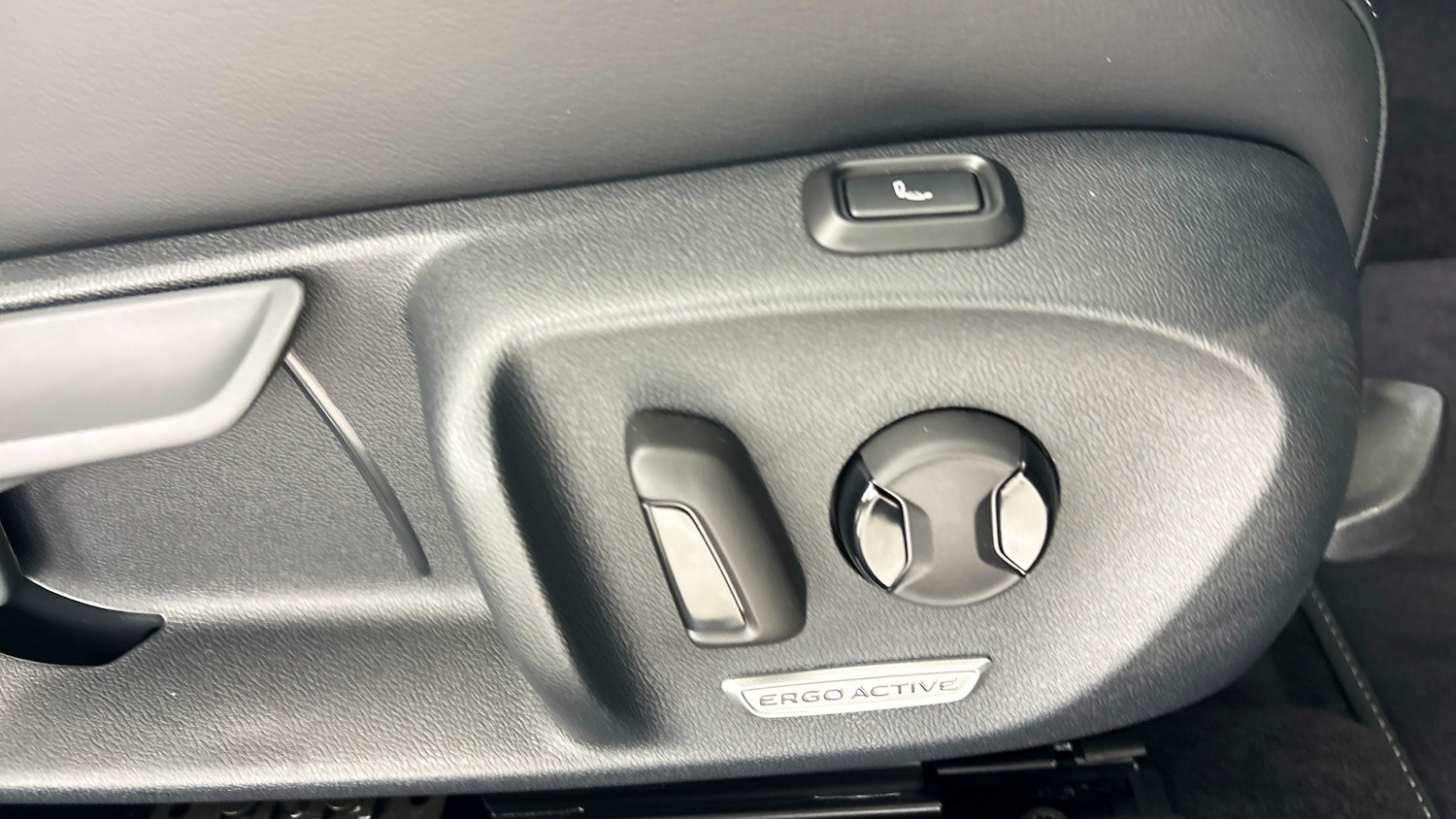 Used Volkswagen Passat 2025 for sale - 77781946: Photo 24