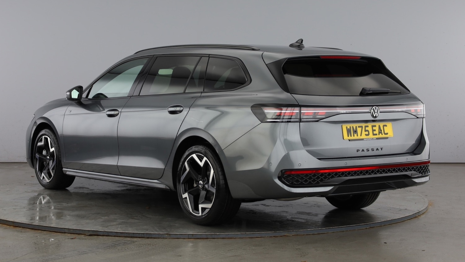 Used Volkswagen Passat 2025 for sale - 77781946: Photo 3