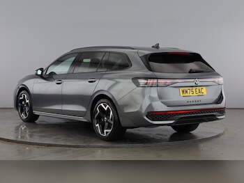 Used Volkswagen Passat 2025 for sale - 77781946: Photo