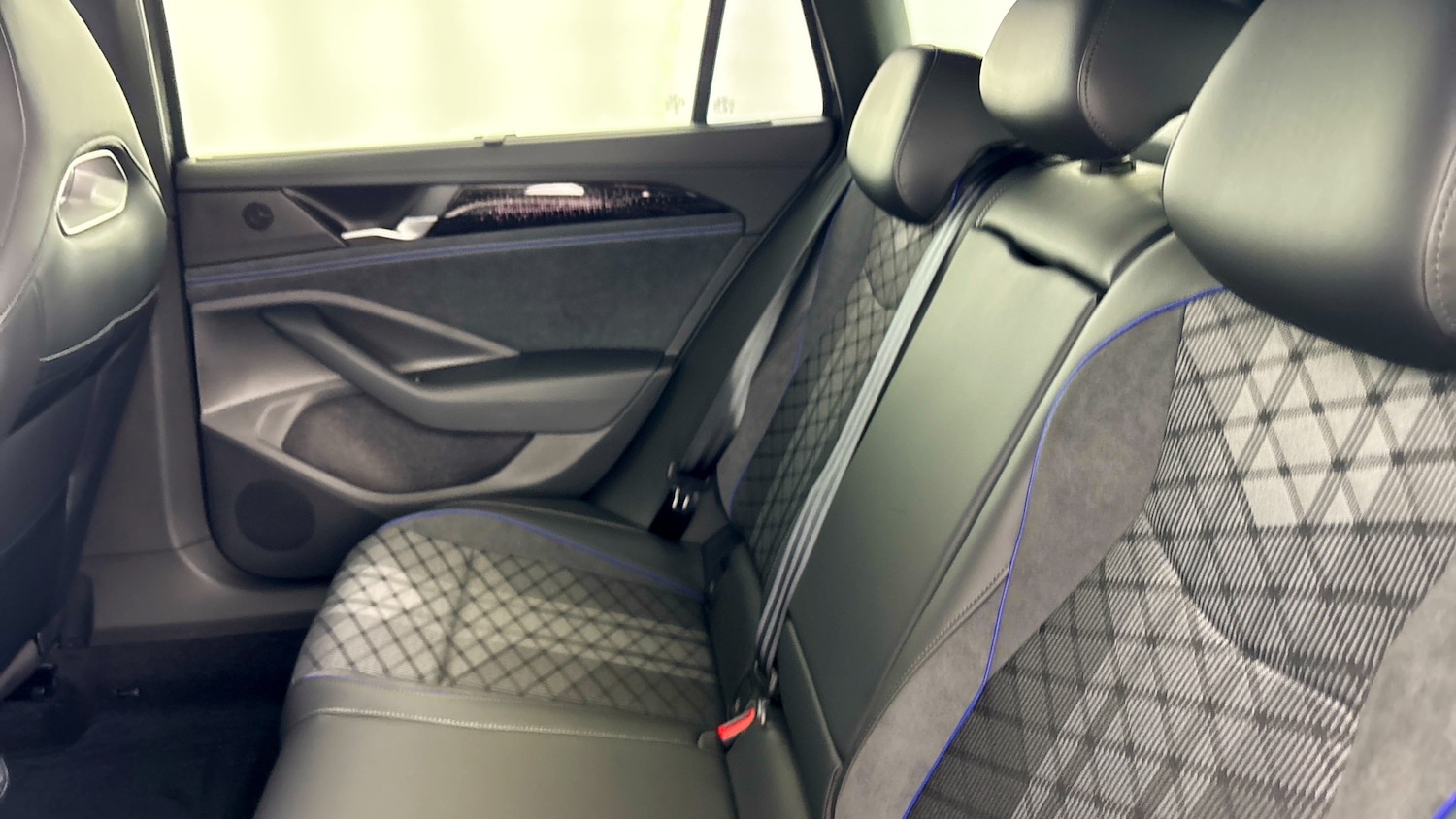 Used Volkswagen Passat 2025 for sale - 77781946: Photo 40