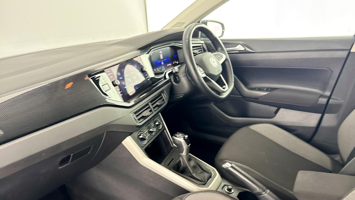 Used Volkswagen Polo 2022 for sale - 77504719: Photo 2