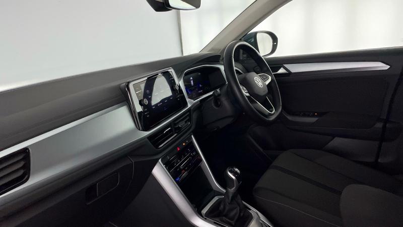 Used Volkswagen T-Roc 2022 for sale - 76156808: Photo 2