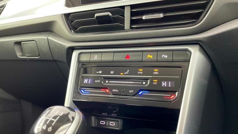 Used Volkswagen T-Roc 2022 for sale - 76156808: Photo 25