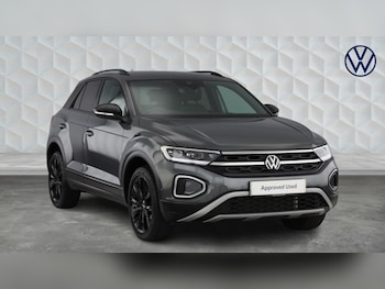 Used Volkswagen T-Roc 2023 for sale - 79125013: Photo