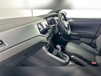 Used Volkswagen Taigo 2024 for sale - 77515624: Photo