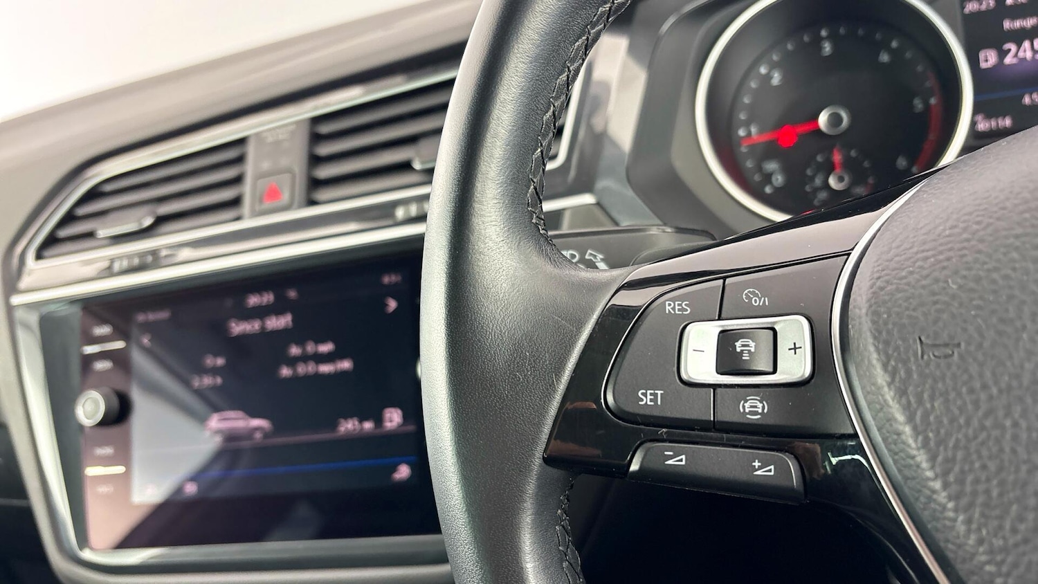 Used Volkswagen Tiguan 2019 for sale - 77776577: Photo 16