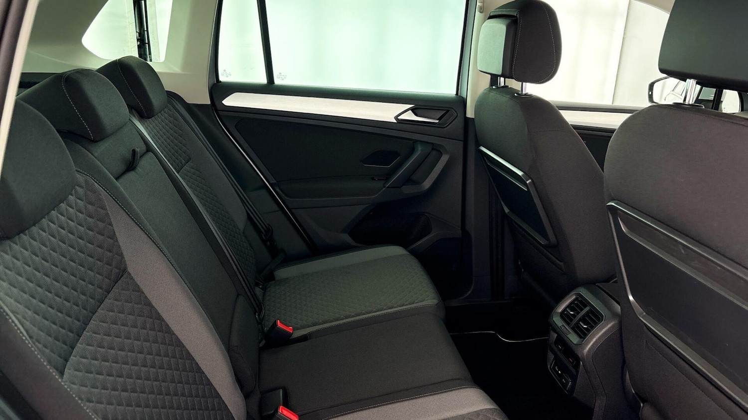 Used Volkswagen Tiguan 2019 for sale - 77776577: Photo 28