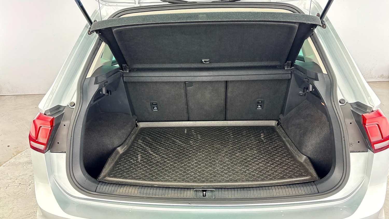 Used Volkswagen Tiguan 2019 for sale - 77776577: Photo 32