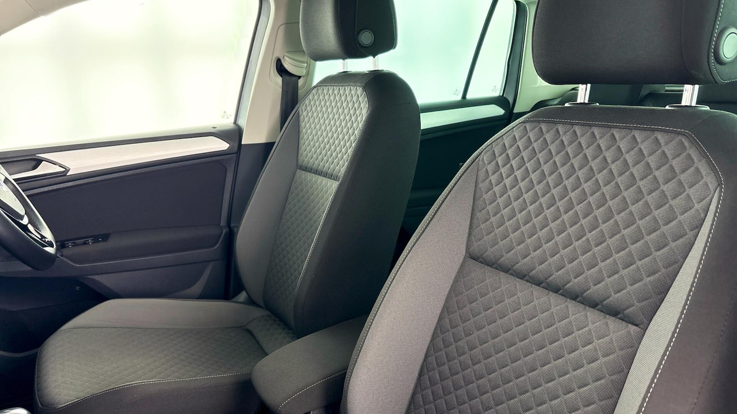 Used Volkswagen Tiguan 2019 for sale - 77776577: Photo 36