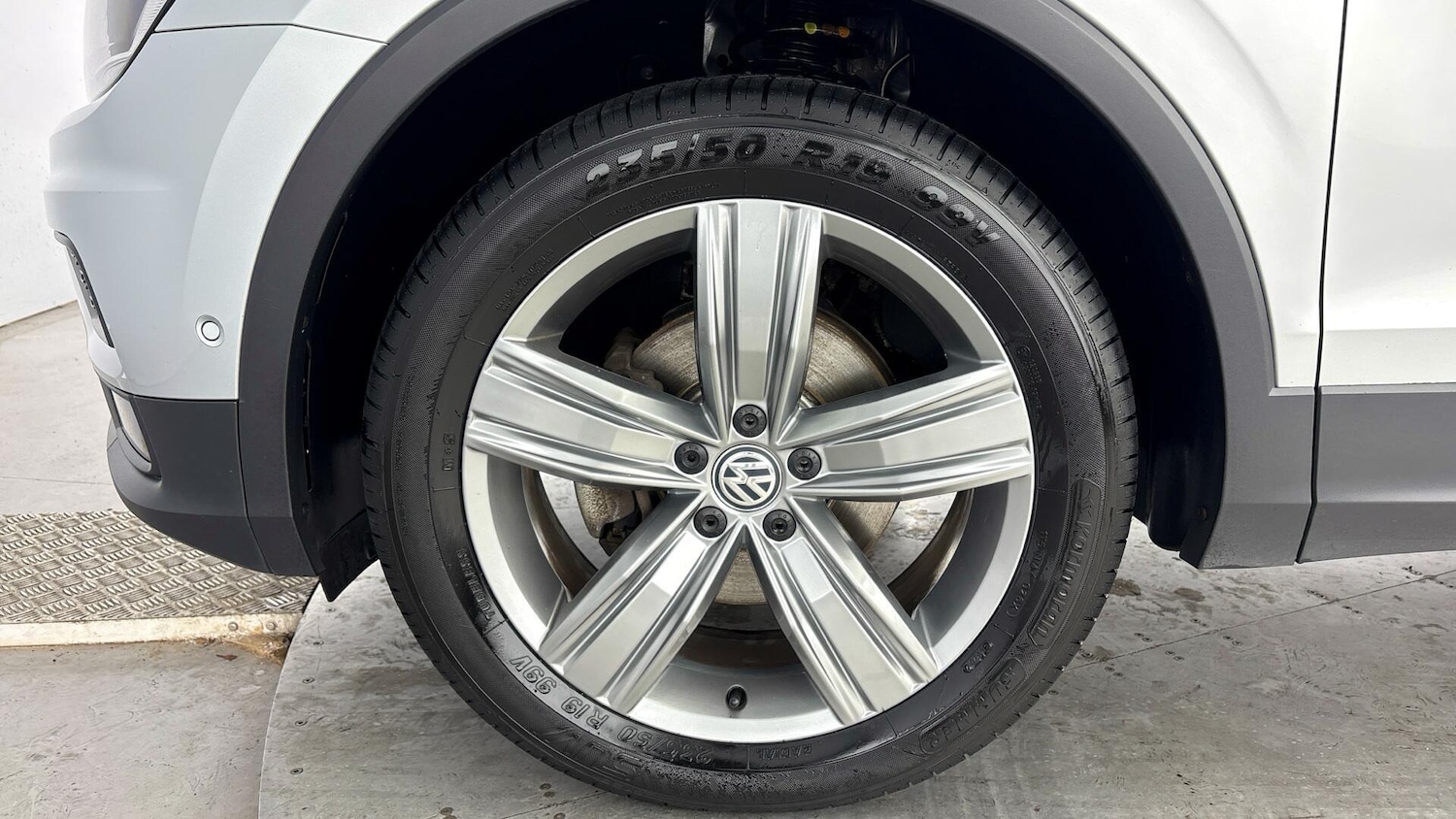 Used Volkswagen Tiguan 2019 for sale - 77776577: Photo 38