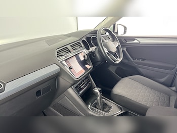 Used Volkswagen Tiguan 2021 for sale - 79120652: Photo