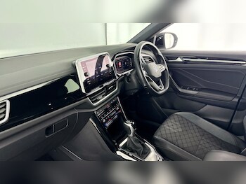 Used Volkswagen T-Roc 2022 for sale - 78467979: Photo