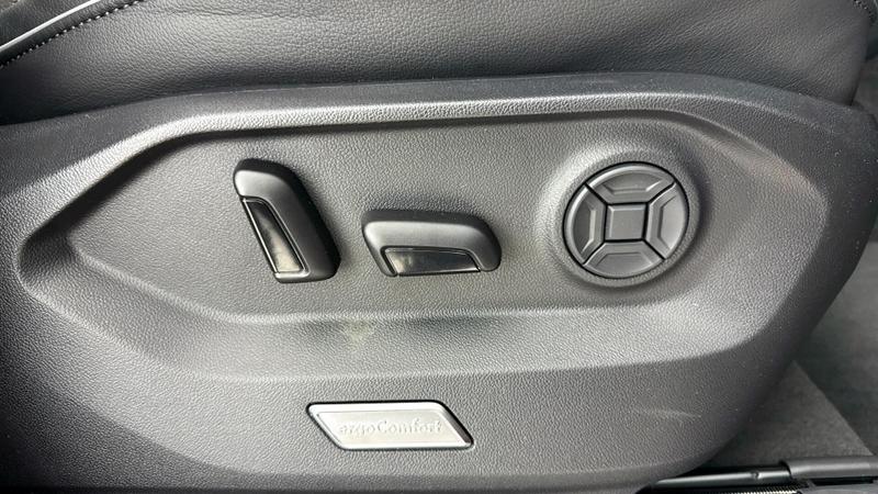 Used Volkswagen Touareg 2025 for sale - 75849156: Photo 20