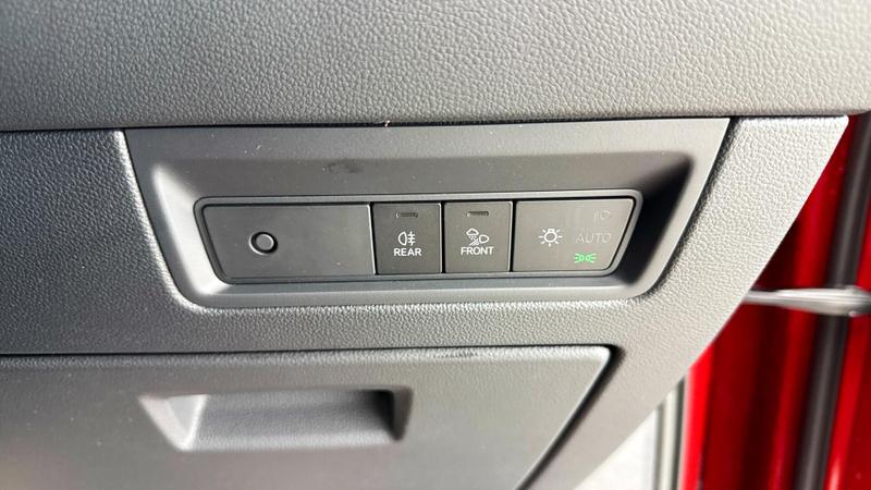 Used Volkswagen Touareg 2025 for sale - 75849156: Photo 24