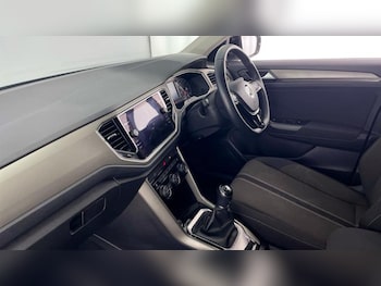 Used Volkswagen T-Roc 2021 for sale - 75586964: Photo