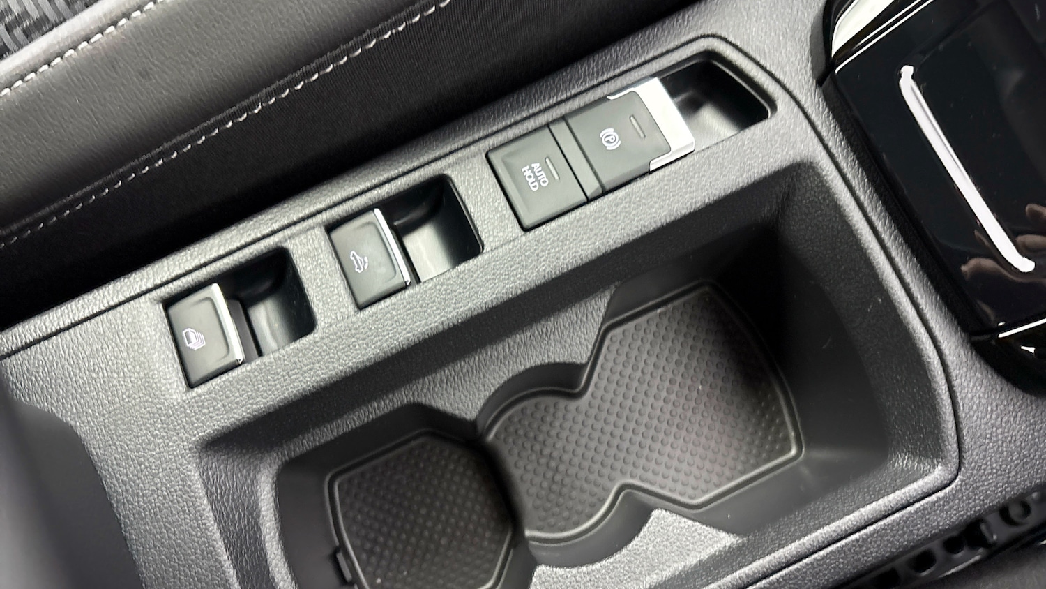 Used Volkswagen T-Roc 2025 for sale - 77639410: Photo 13