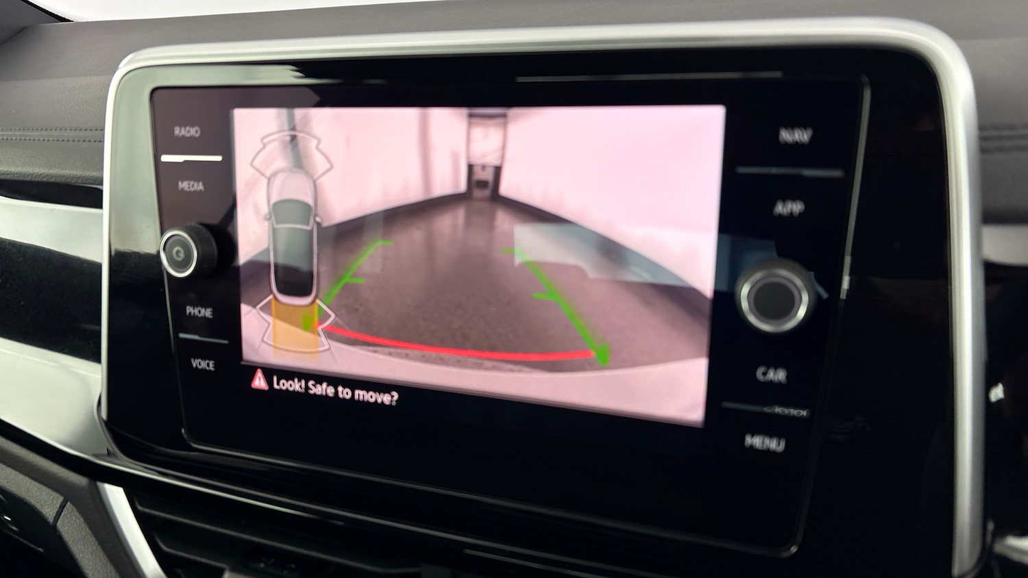 Used Volkswagen T-Roc 2025 for sale - 77639410: Photo 15