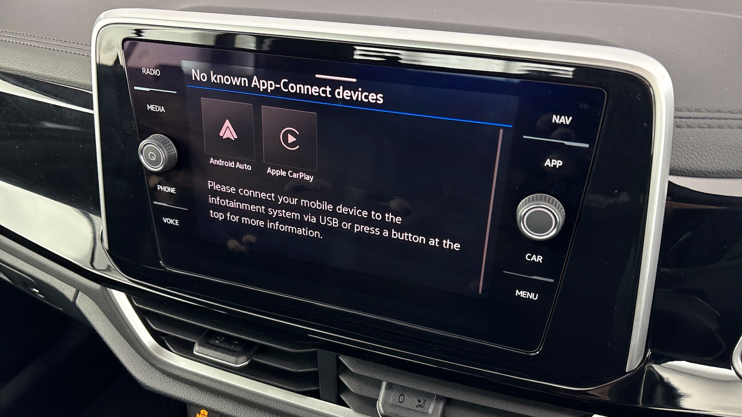 Used Volkswagen T-Roc 2025 for sale - 77639410: Photo 23