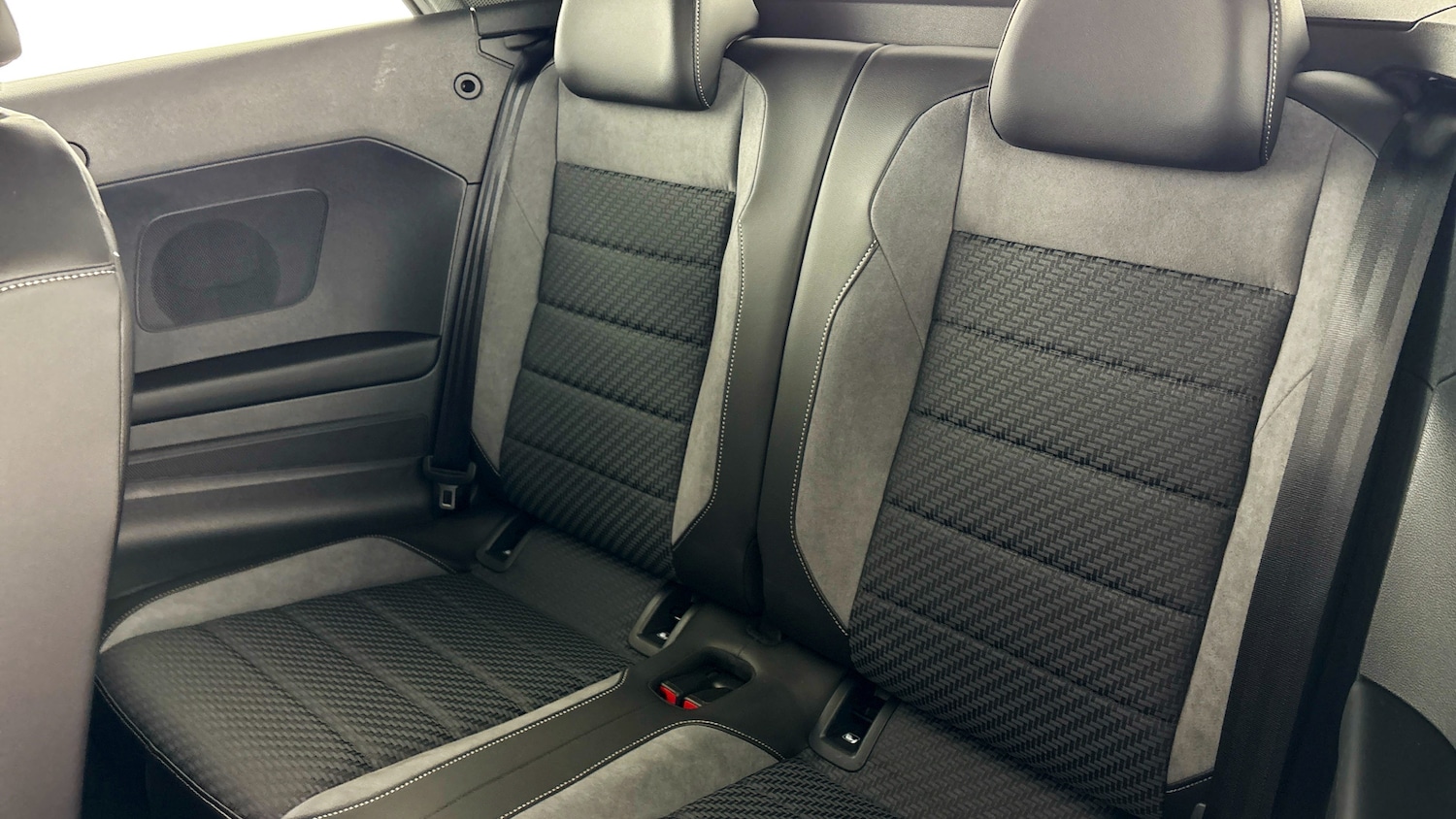 Used Volkswagen T-Roc 2025 for sale - 77639410: Photo 33