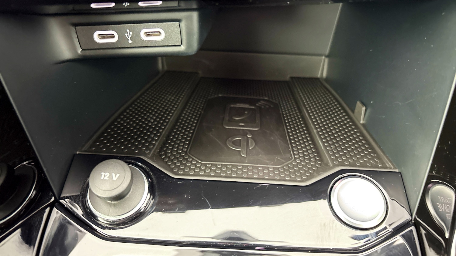 Used Volkswagen T-Roc 2025 for sale - 77639410: Photo 8