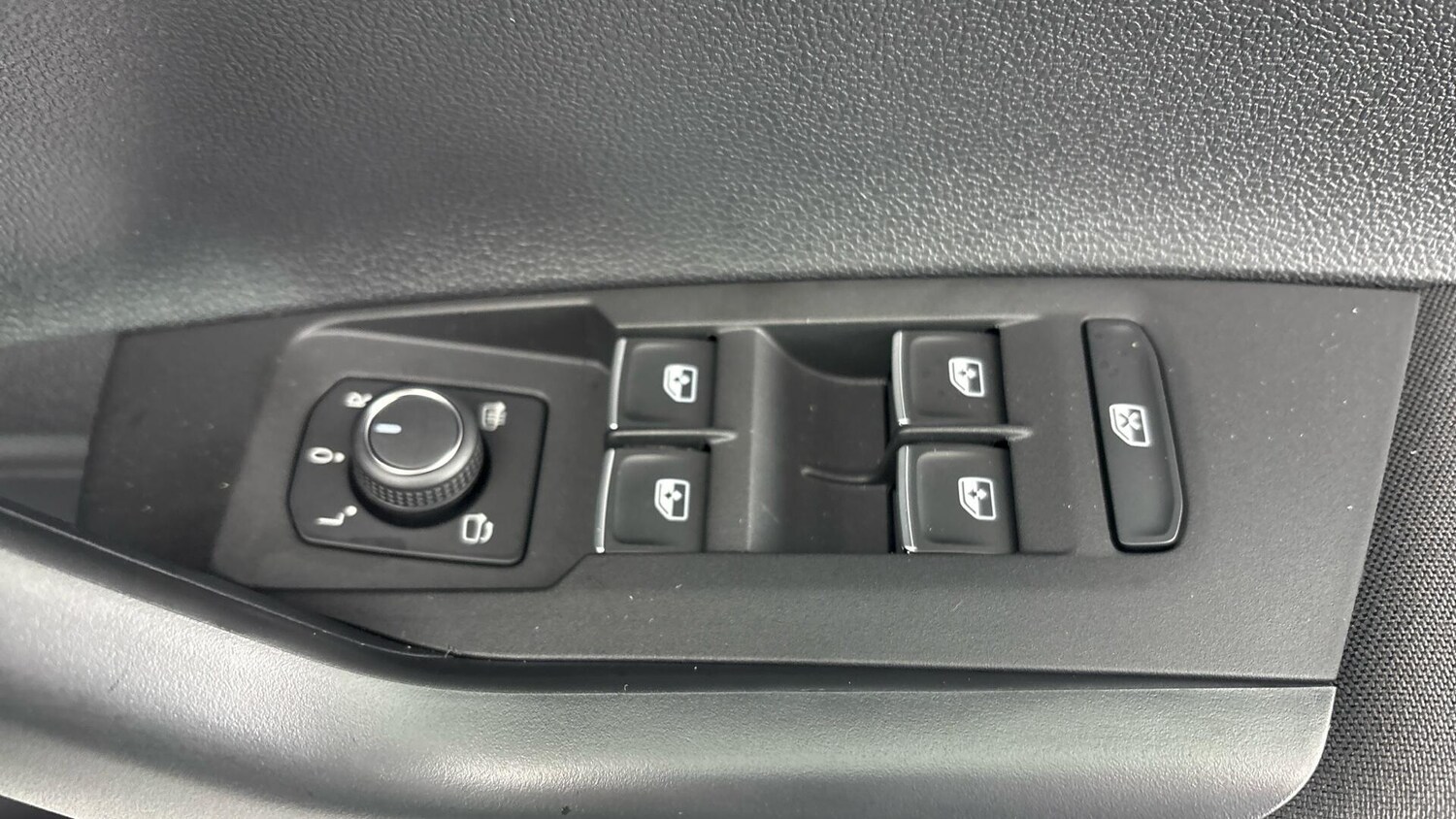 Used Volkswagen Polo for sale - 78150070: Photo 19