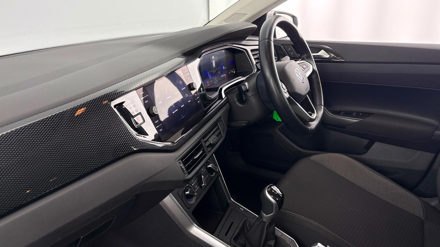 Used Volkswagen Polo 2021 for sale - 77766655: Photo 2