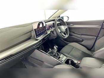 Used Volkswagen Golf 2025 for sale - 76541442: Photo