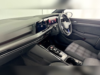Used Volkswagen Golf 2024 for sale - 79542939: Photo