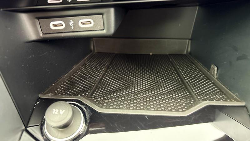 Used Volkswagen T-Roc 2023 for sale - 77326860: Photo 12