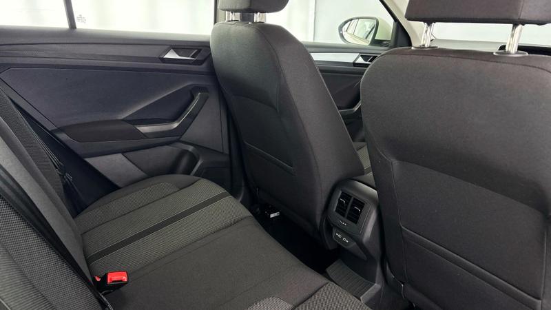 Used Volkswagen T-Roc 2023 for sale - 77326860: Photo 17