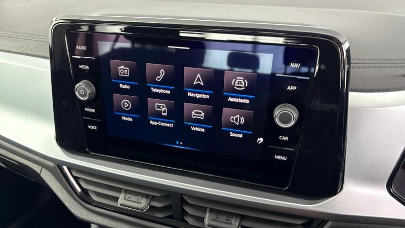 Used Volkswagen T-Roc 2023 for sale - 77326860: Photo 18